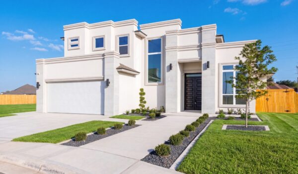 How New Home Builders in McAllen TX Handle the August Heat
